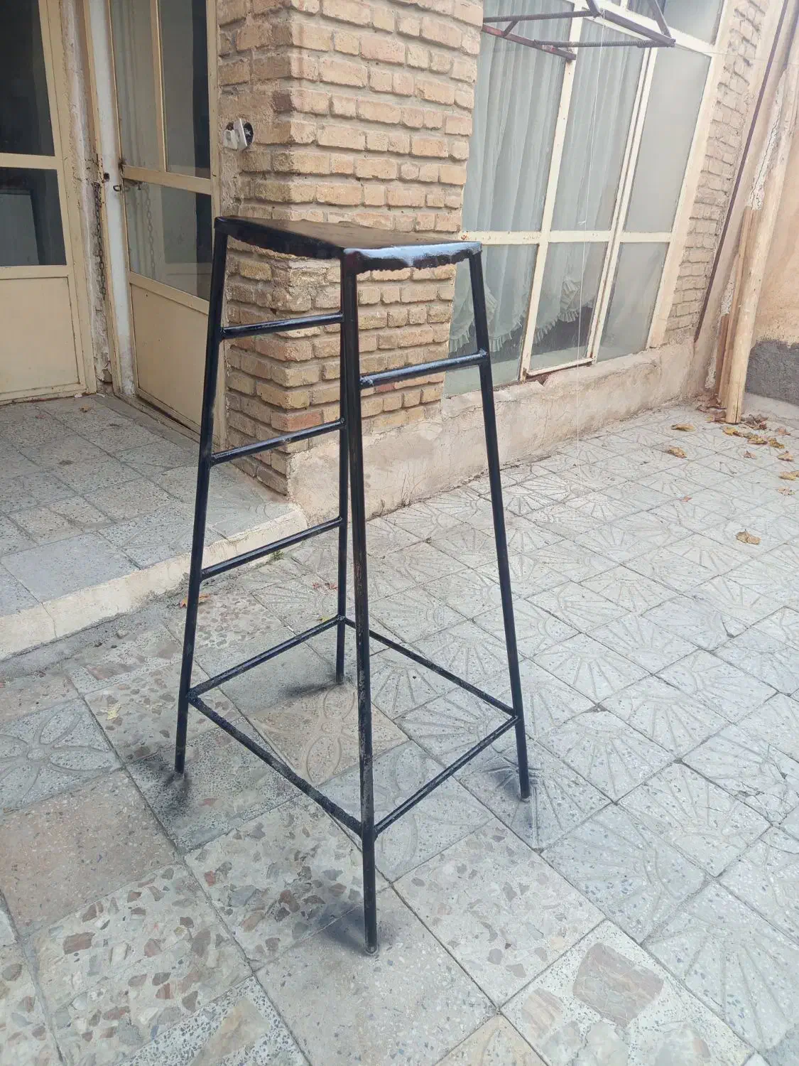 چهار پایه فلزی|ابزارآلات|نهاوند, |دیوار