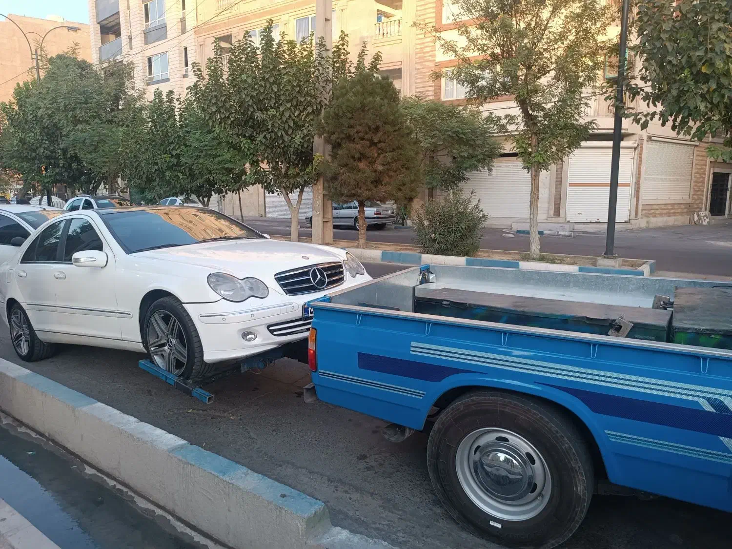یدکش اسلامشهر/خودروبر امدادخودرو/چرخگیر جاده ساوه|خدمات حمل و نقل|اسلامشهر, شهرک واوان|دیوار