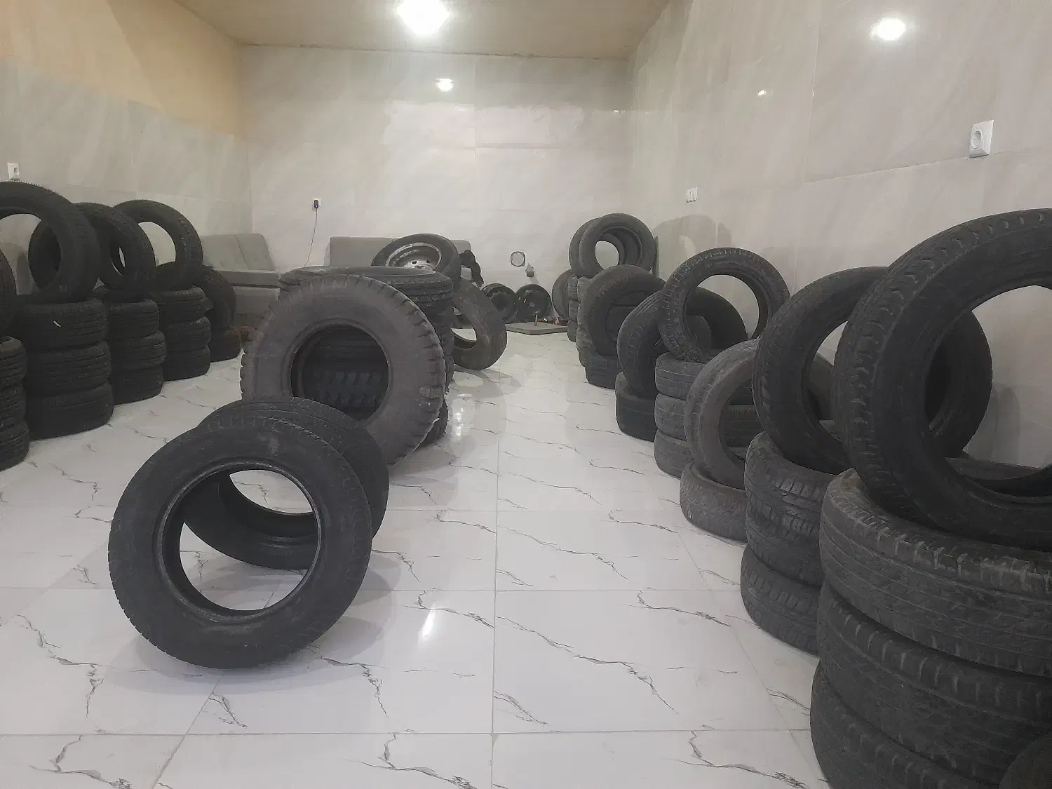 لاستیک|قطعات یدکی و لوازم جانبی|مریوان, |دیوار