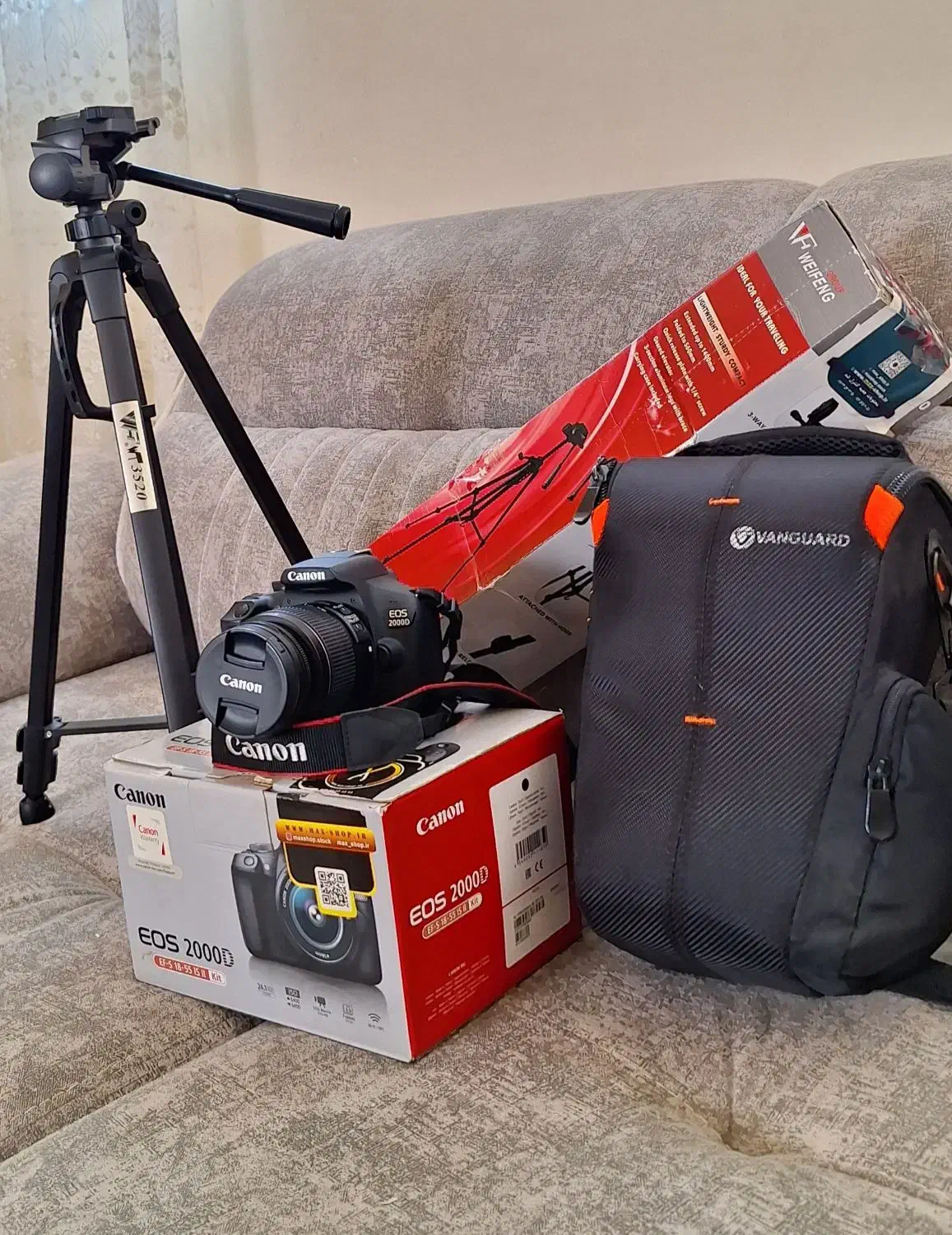 دوربین کنون 2000D با لوازم|دوربین عکاسی و فیلمبرداری|فردیس, فردیس|دیوار