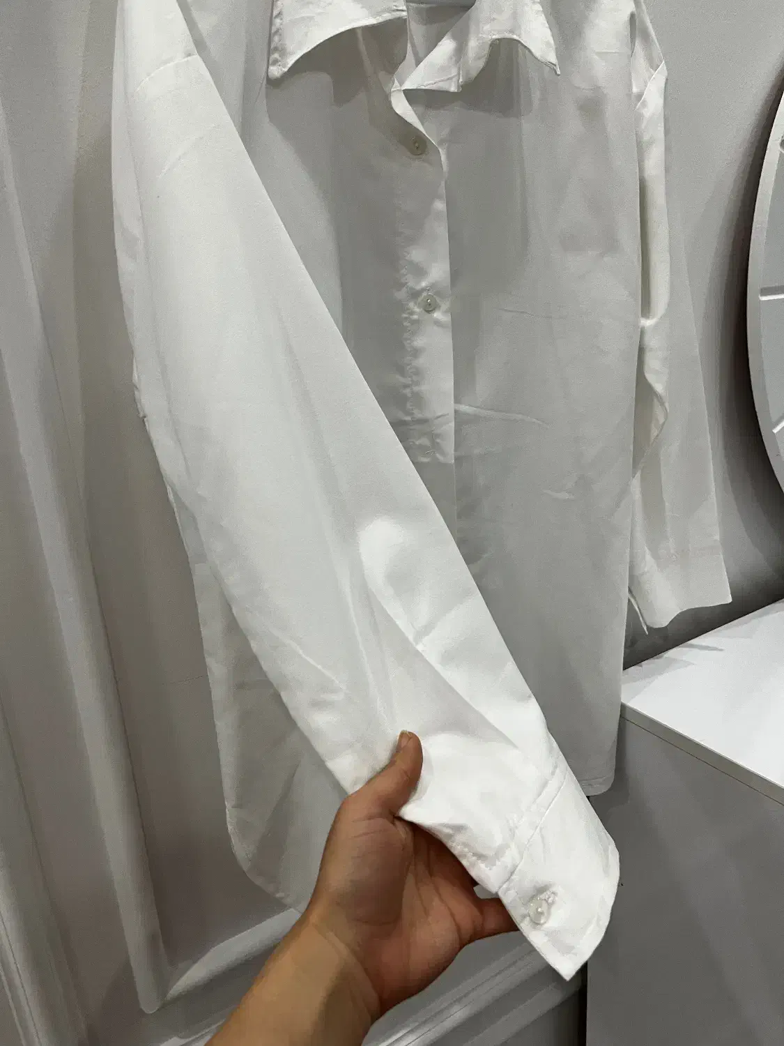 شومیز سفید نو|لباس|شیروان (خراسان), |دیوار