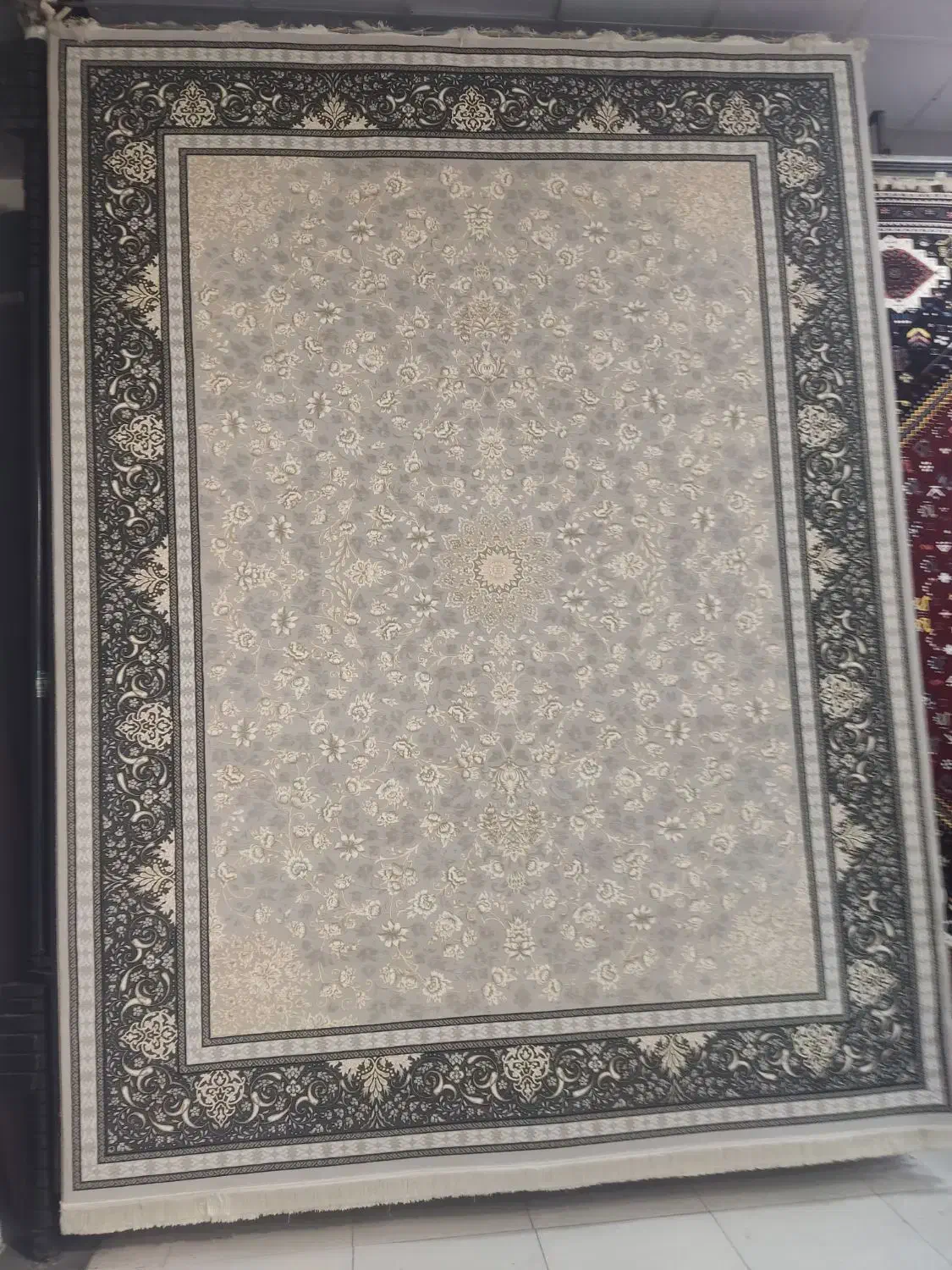 قالی دوازده متری یک جفت|فرش|فیروزآباد (فارس), |دیوار