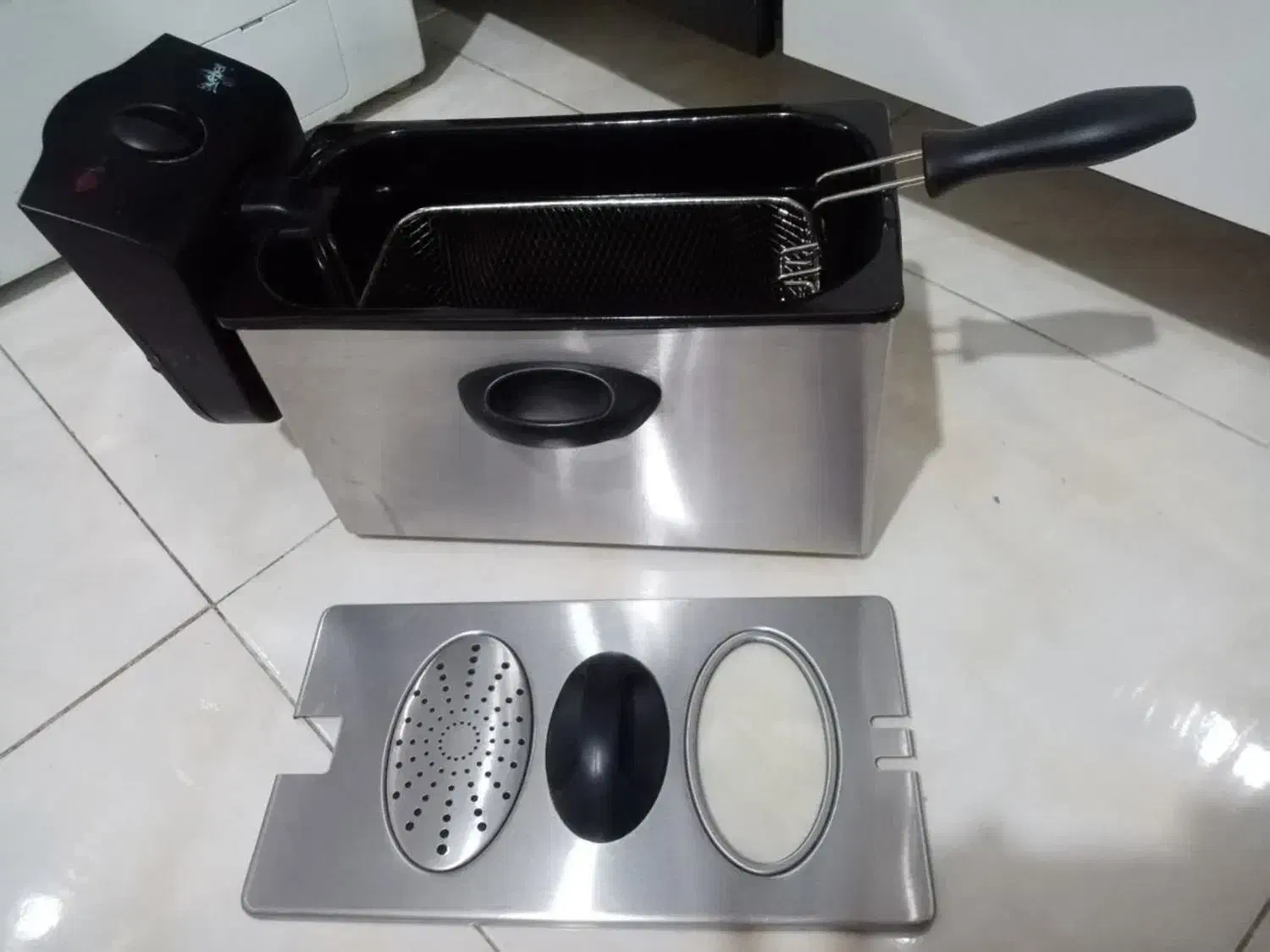 سرخ کن و ابمرکبات گیری نو|آبمیوهگیر و آبمرکباتگیر|اندیشه, اندیشه فاز ۳|دیوار