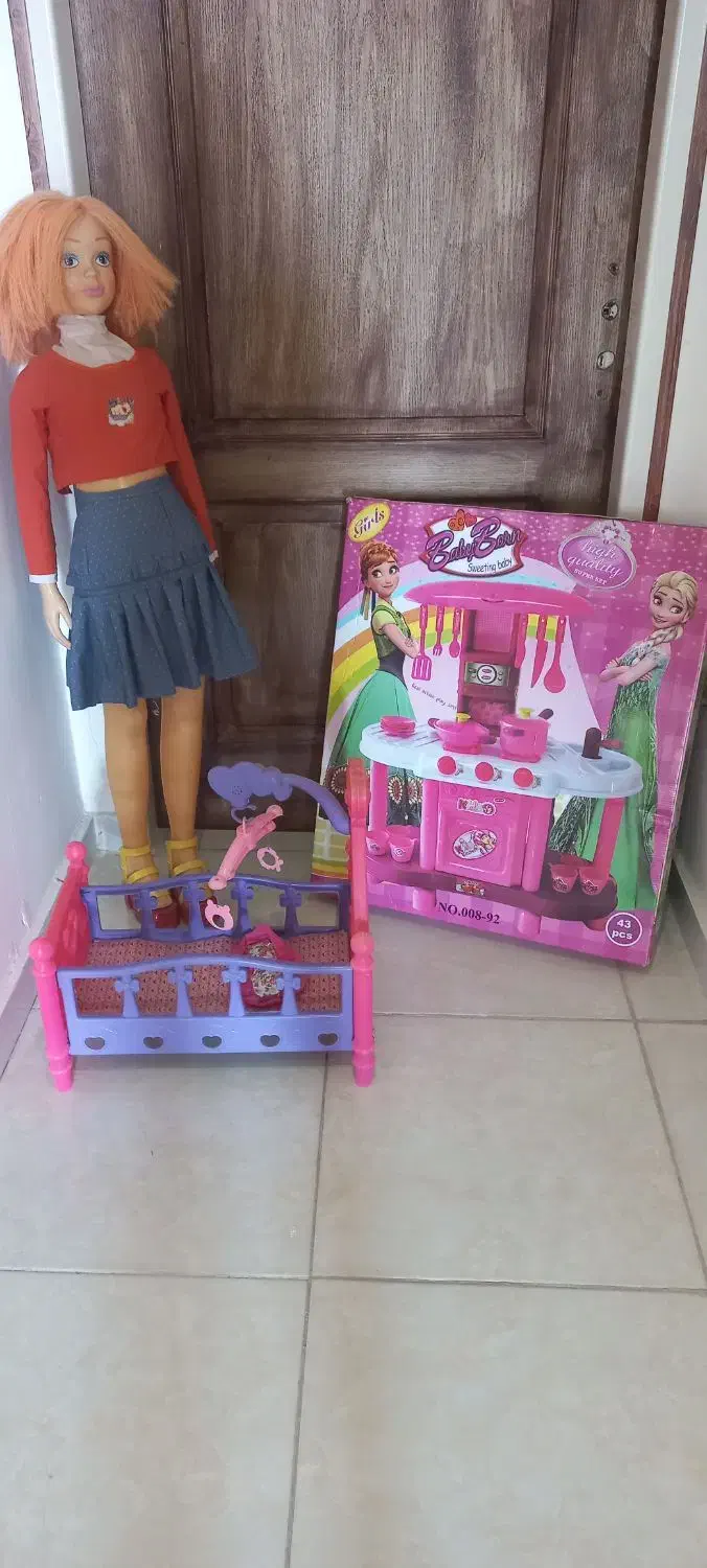 عروسک و اسباب بازی|اسباب‌‌بازی|صدرا-فارس, فاز ۱|دیوار