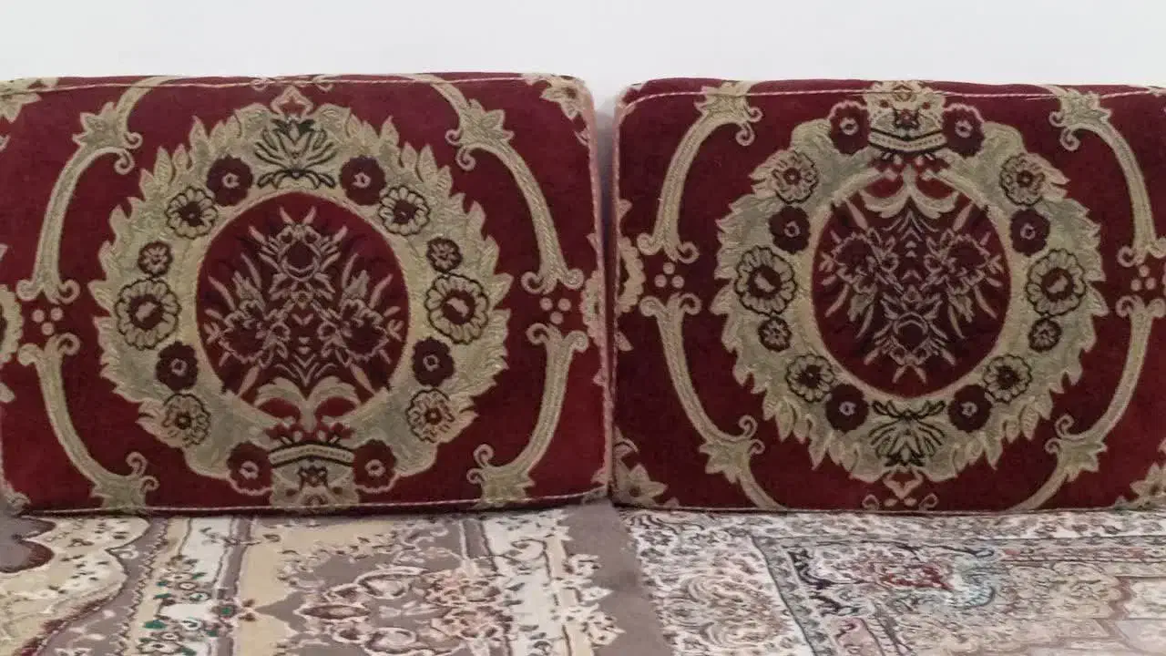 پشتی|پشتی|قم, ولیعصر|دیوار