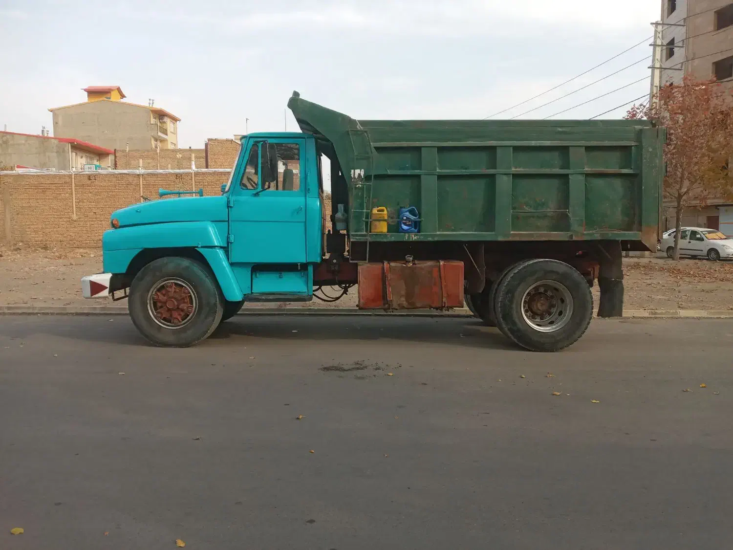لیلاند ۵۴|خودرو سنگین|شبستر, |دیوار