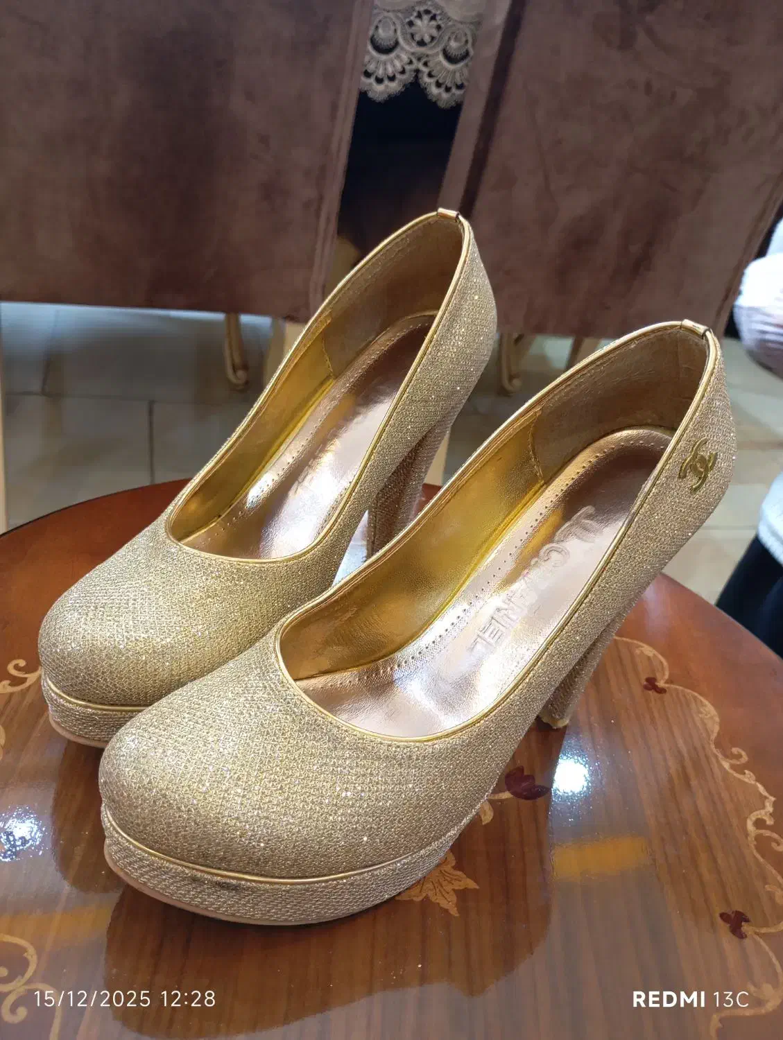 کفش مجلسی طلایی|کیف، کفش، کمربند|پردیس, فاز ۸|دیوار