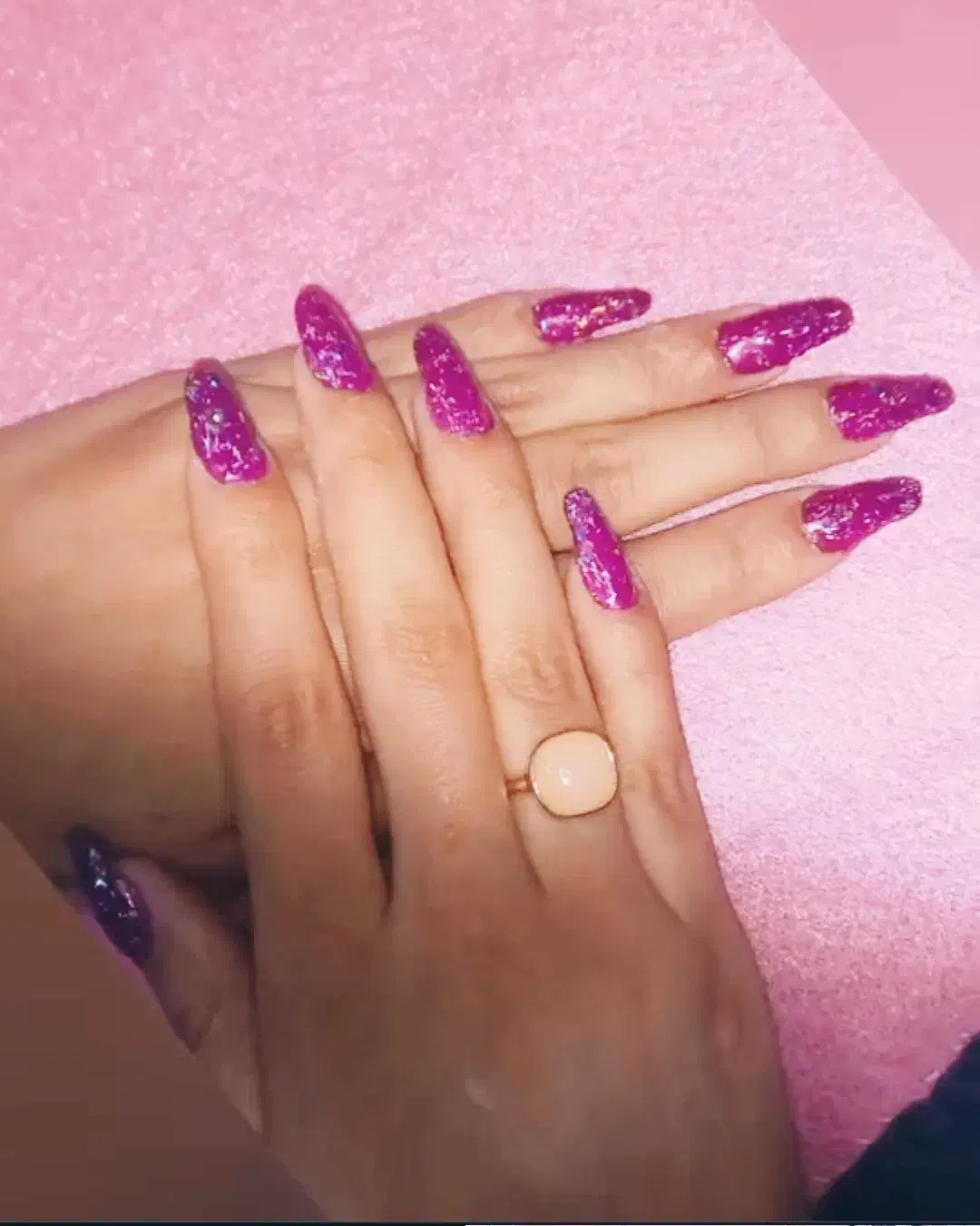 ناخن کار کاشت ناخن|استخدام درمانی، زیبایی، بهداشتی|لاهیجان, شهرک جانبازان|دیوار