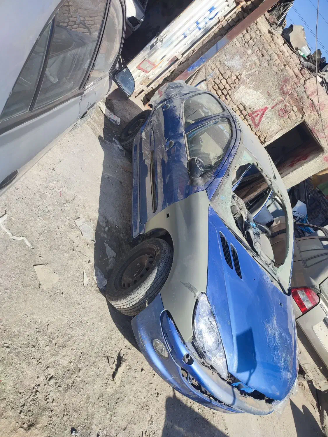 206 وی 8 فول تقویت تصادفی کم ضرب مدل 96|خودرو سواری و وانت|مشهد, کوی المهدی|دیوار