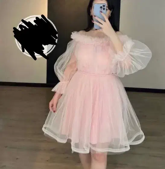 لباس مجلسی|لباس|رباطکریم, رباطکریم|دیوار