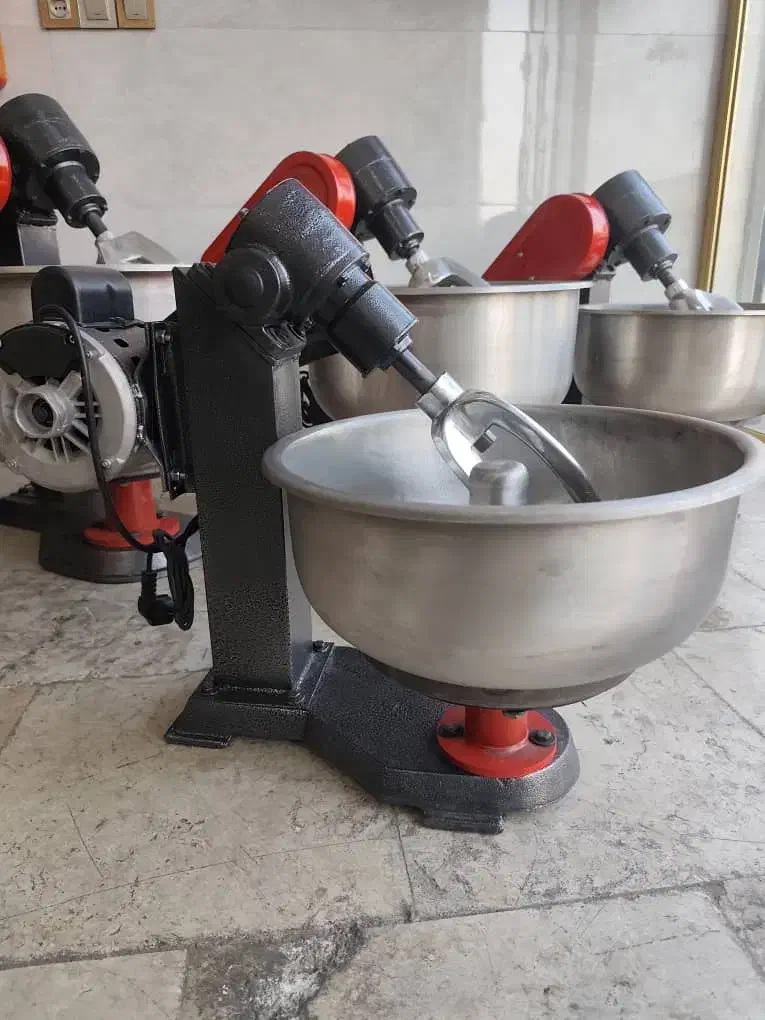 دستگاه خمیرگیر ۸ کیلویی خمیر گیر همزن|فروشگاه و مغازه|ساری, |دیوار