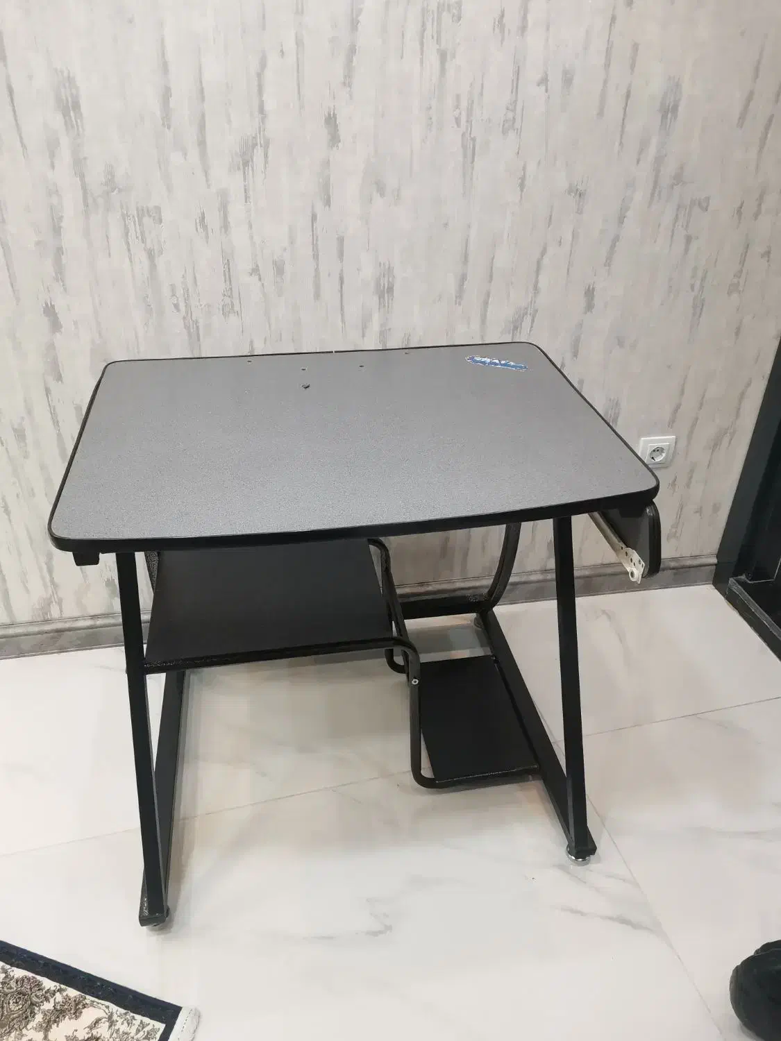 میز کامپیوتر|میز تحریر و کامپیوتر|شیراز, شهرک ایثار|دیوار