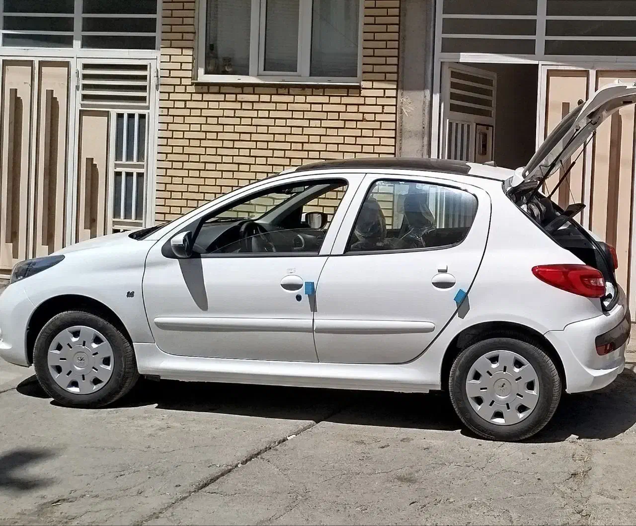 207سقف شیشه ای پانا|خودرو سواری و وانت|بوکان, |دیوار