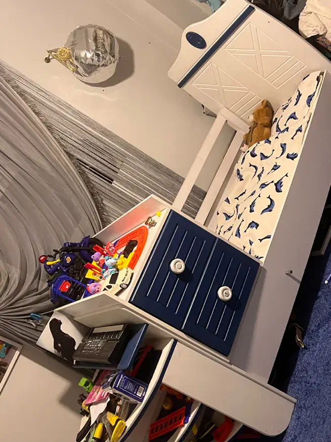 فروش فوری تخت و کمدبچه|تخت و سرویس خواب|قم, پردیسان|دیوار