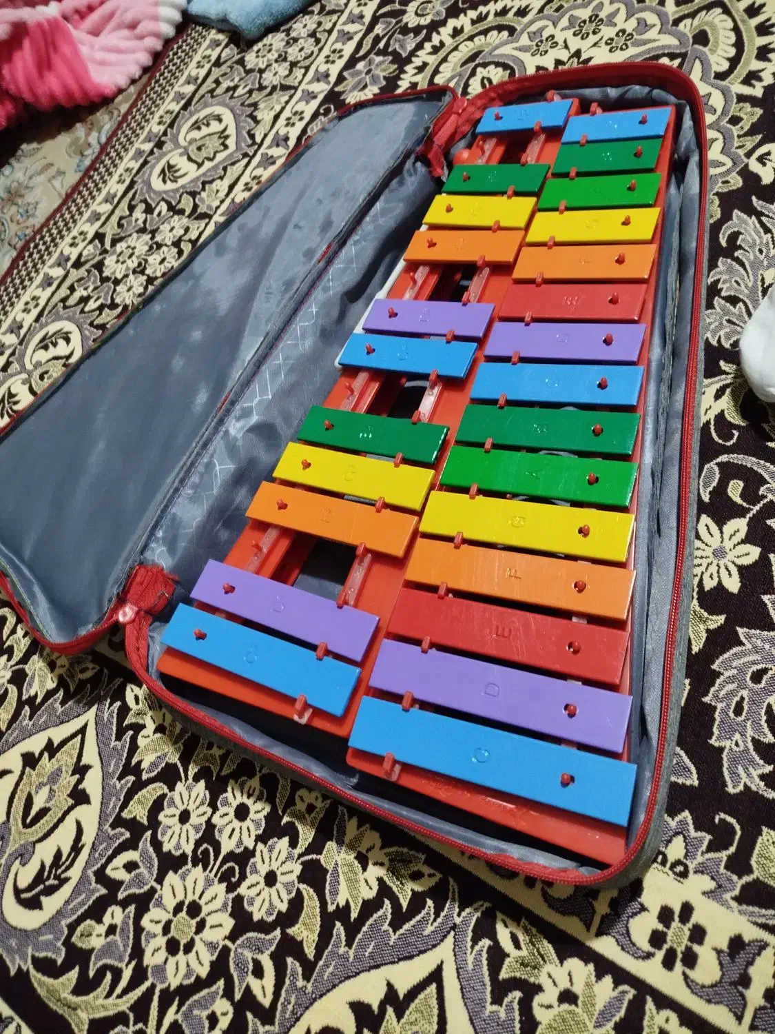 بلز کروماتیک|درام و پرکاشن|کرمانشاه, |دیوار