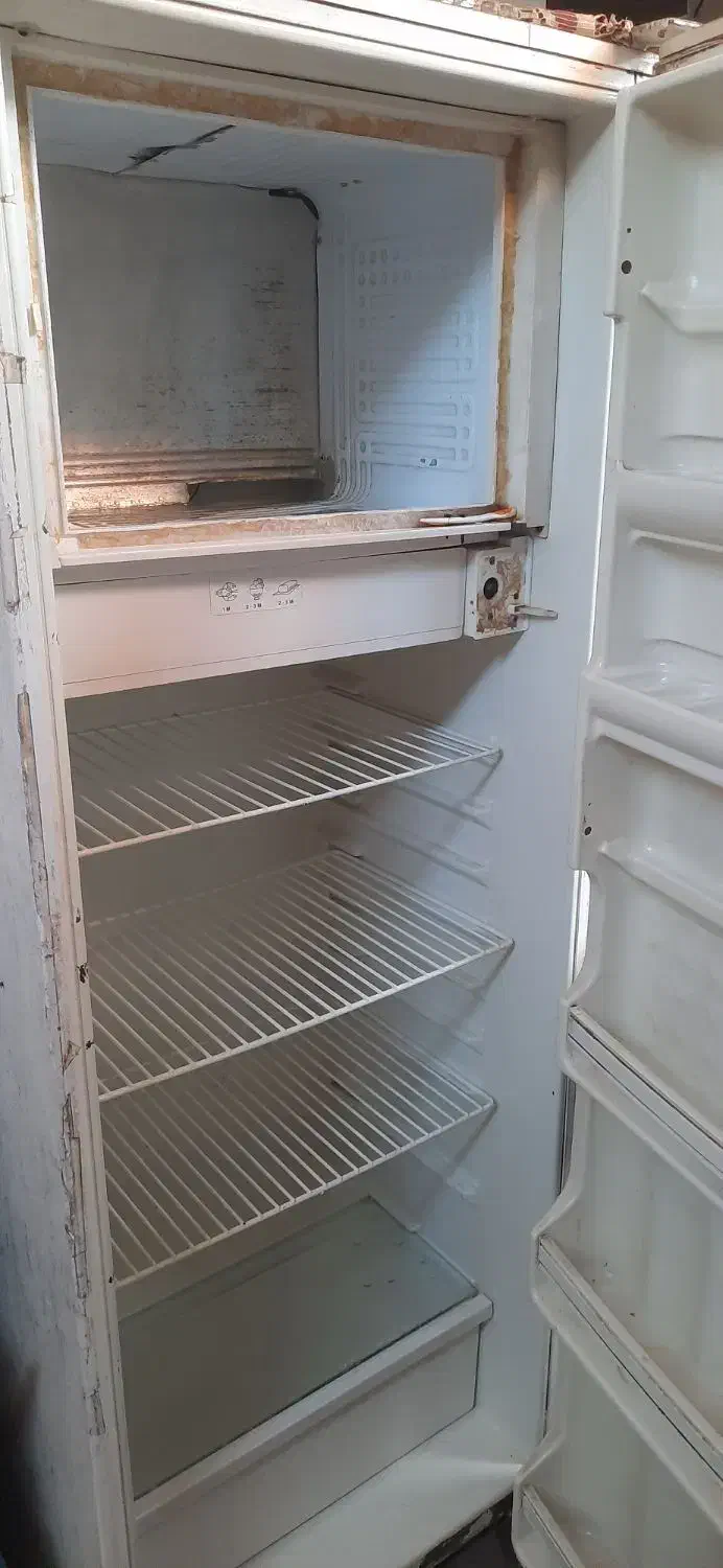 یخچال ازمایش قدیم موتورقوی دانفوس المان|یخچال و فریزر|رشت, تازه آباد|دیوار