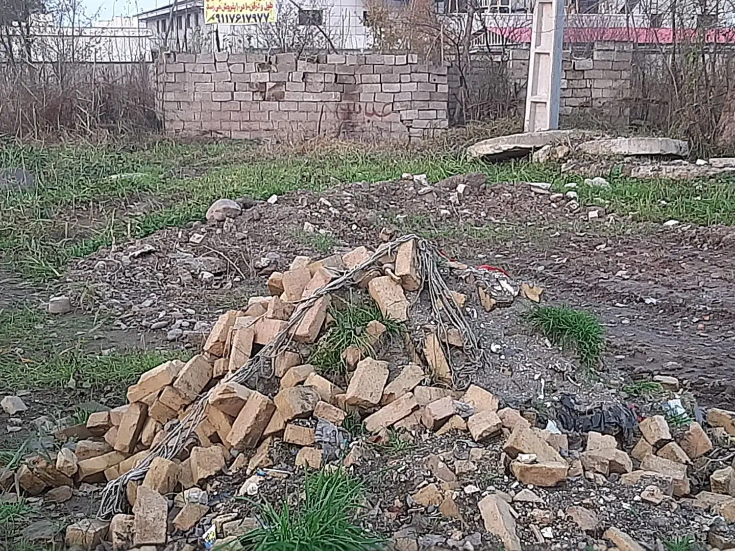 زمین مسکونی ۱۰۰متر ۱۰در۱۰ به فروش میرسد|فروش زمین و ملک کلنگی|رشت, کوی یخ|دیوار