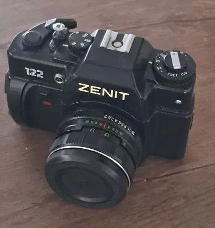 دوربین عکاسی زنیت|دوربین عکاسی و فیلم‌برداری|فرخ‌شهر, |دیوار