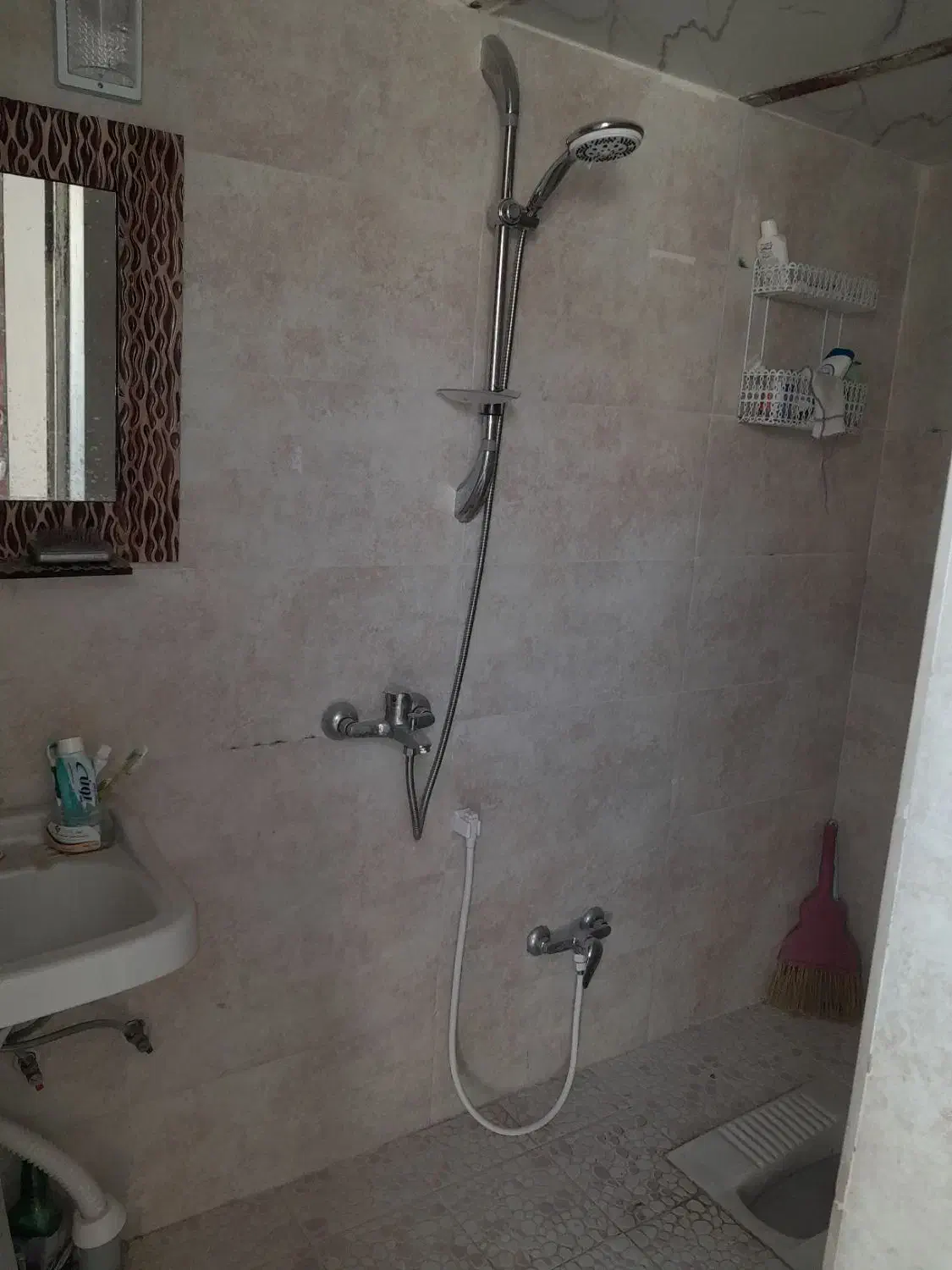 کارگاه شرودان ۶۳۰ متر . برق سه فاز آب شرب. دوربین|فروش دفتر صنعتی، کشاورزی، تجاری|فلاورجان, |دیوار