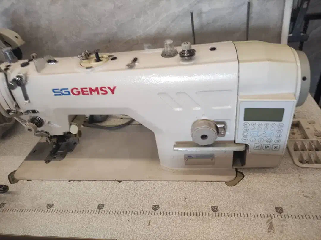 استخدام خانم برای تولید لباس کار همراه آموزش|استخدام صنعتی، فنی، مهندسی|کرمان, |دیوار