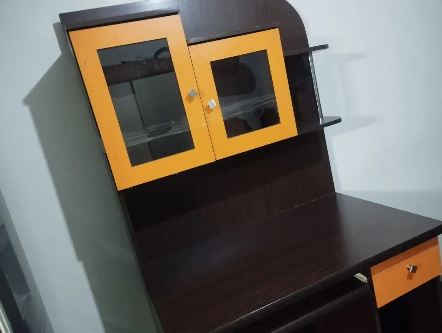 میز تحریر|میز تحریر و کامپیوتر|اسلام‌شهر, شهرک واوان|دیوار