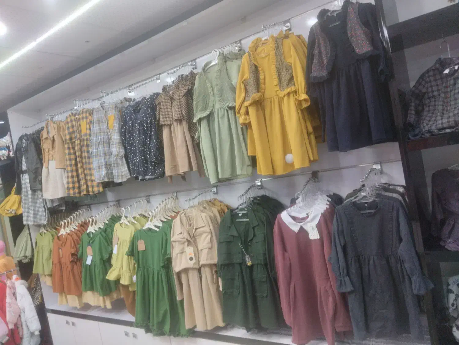 واگذاری مغازه پوشاک بچه گانه شماره تماس|کفش و لباس بچه|بیرجند, |دیوار