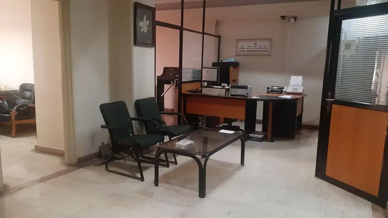 عباس آبادقائم مقام۱۰۷متر موقعیت اداری باامکانات|فروش دفتر کار، اتاق اداری، مطب|تهران, عباس‌آباد|دیوار