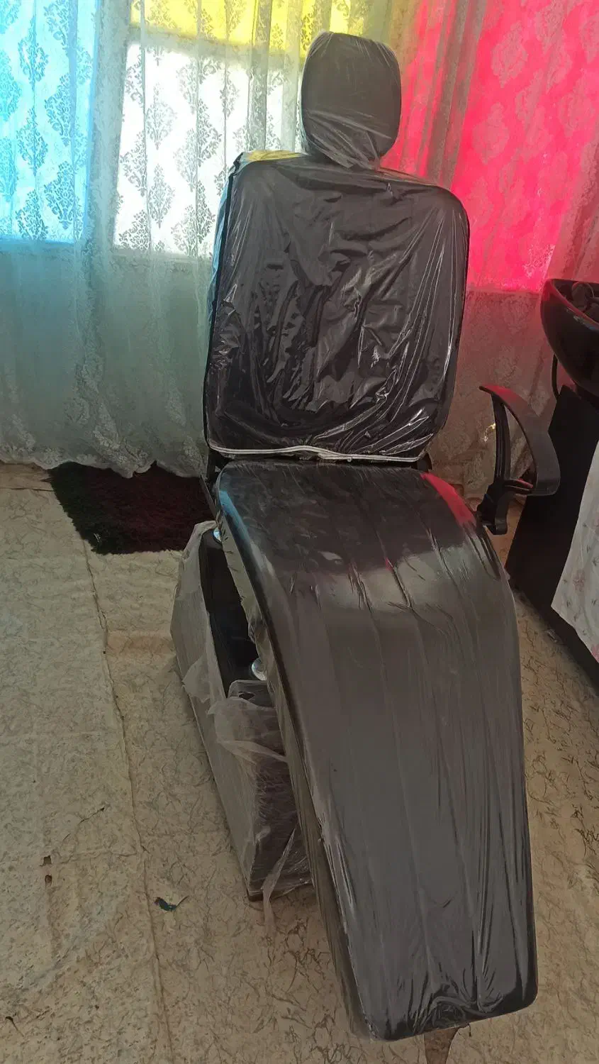 آب گرمکن نانو . استیم ترولی . صندلی اصلاح .تخت مژه|آرایشگاه و سالن‌های زیبایی|ایذه, |دیوار