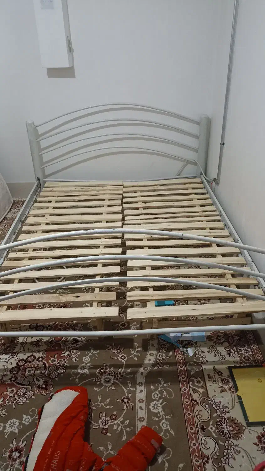 تخت خواب دو نفره|تخت و سرویس خواب|سبزوار, طبرسی (جعفرآباد)|دیوار