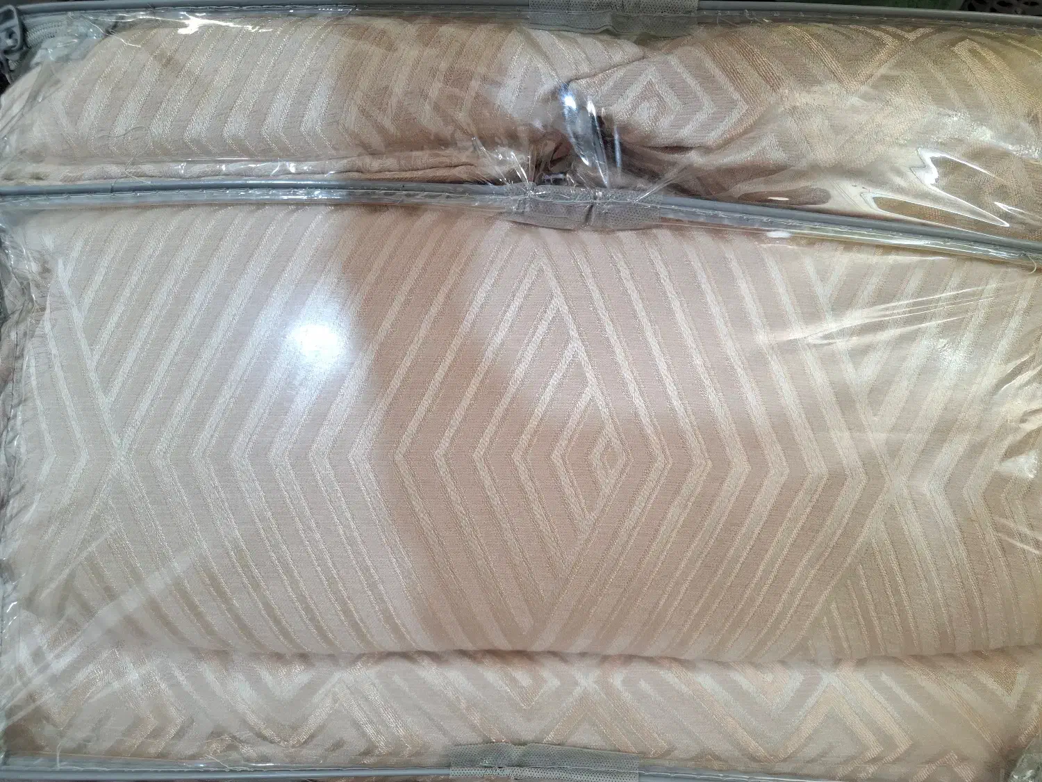 سرویس روتختی ۸ تیکه مارک مادام کوکو مدل ویکتوریا|سرویس روتختی|بم, |دیوار