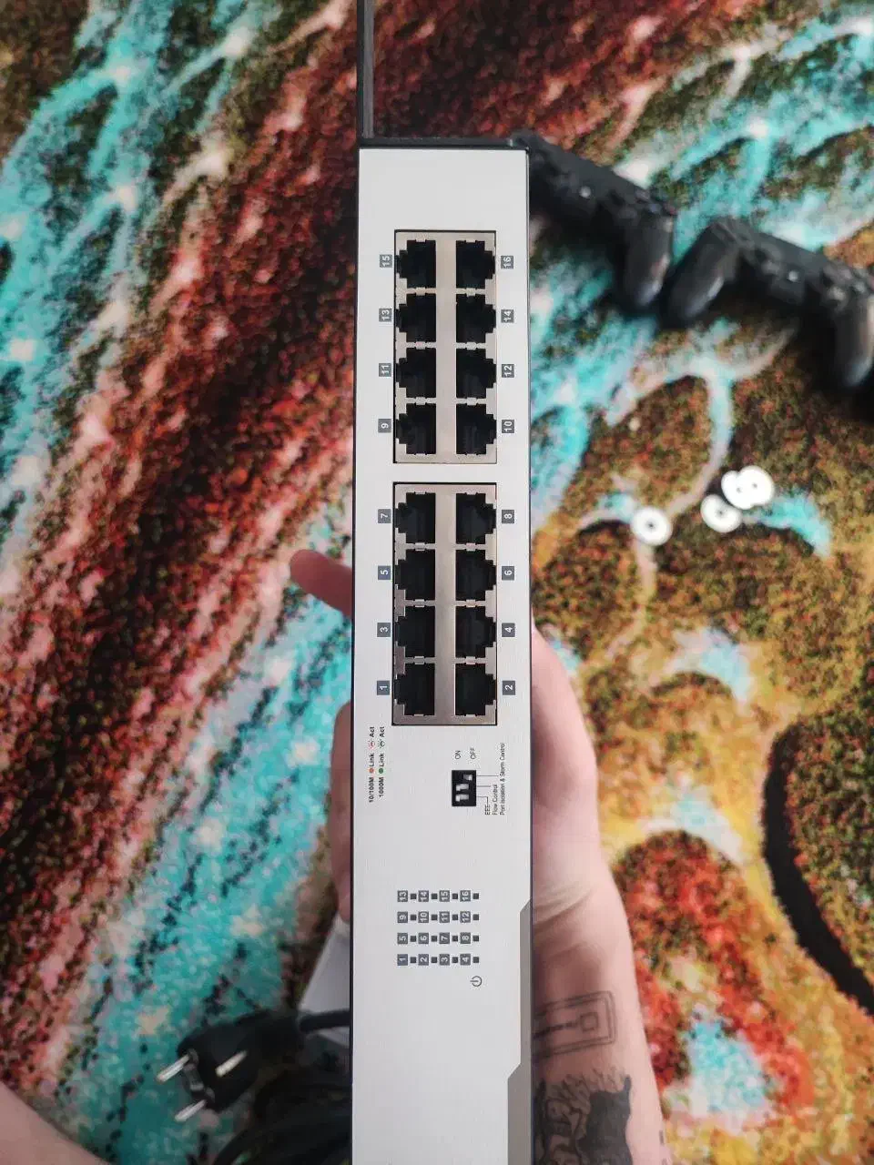 سوئیچ کامپیوتر ۱۶ پورت و وای فای|مودم و تجهیزات شبکه|کرج, کلاک نو|دیوار