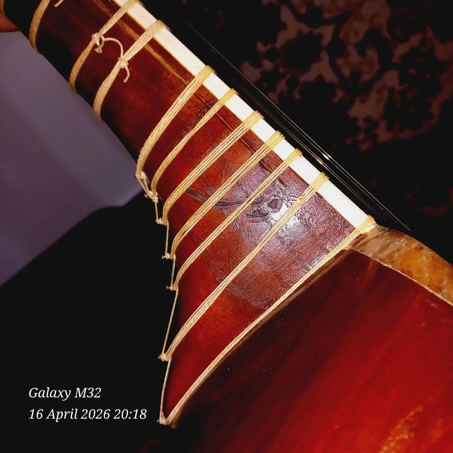 تار|سازهای سنتی|دوگنبدان, |دیوار