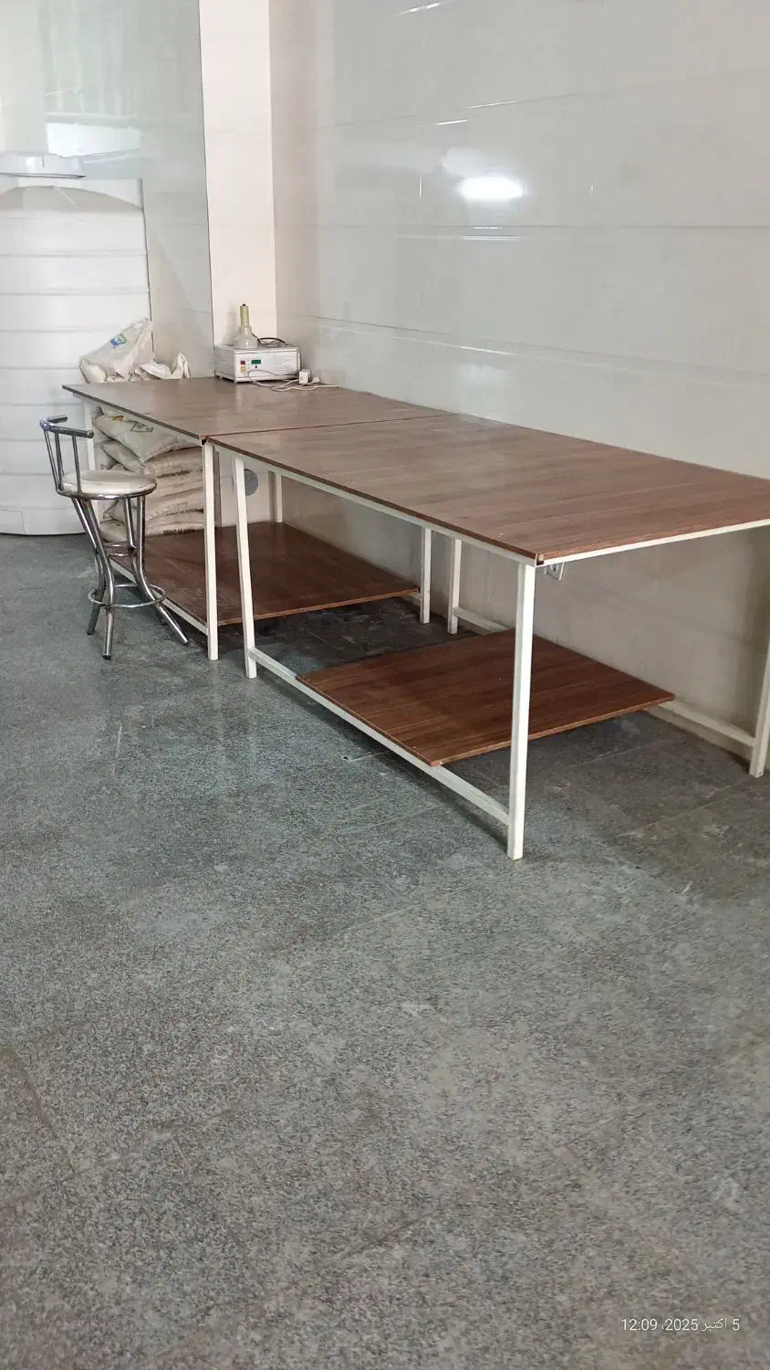میز کار و میز آزمایشگاهی|دفتر کار|رباط‌کریم, نصیرشهر|دیوار