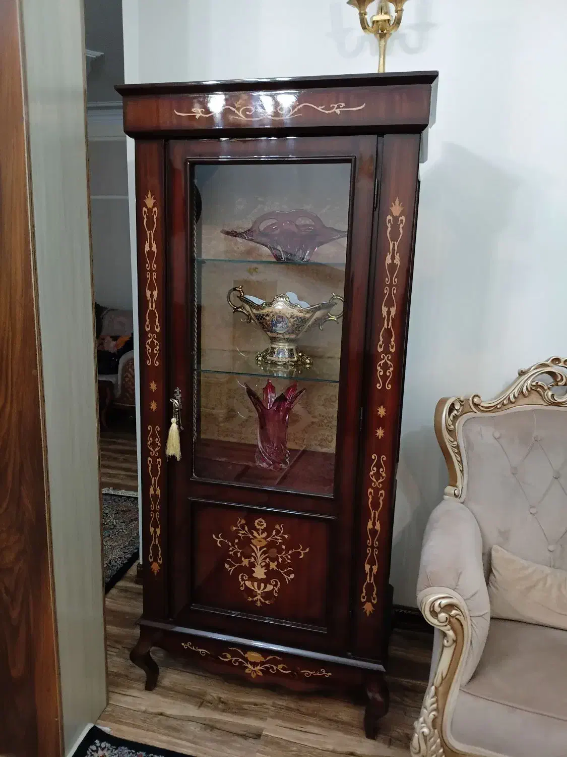 بوفه|بوفه، ویترین، کنسول|دماوند, گیلاوند|دیوار