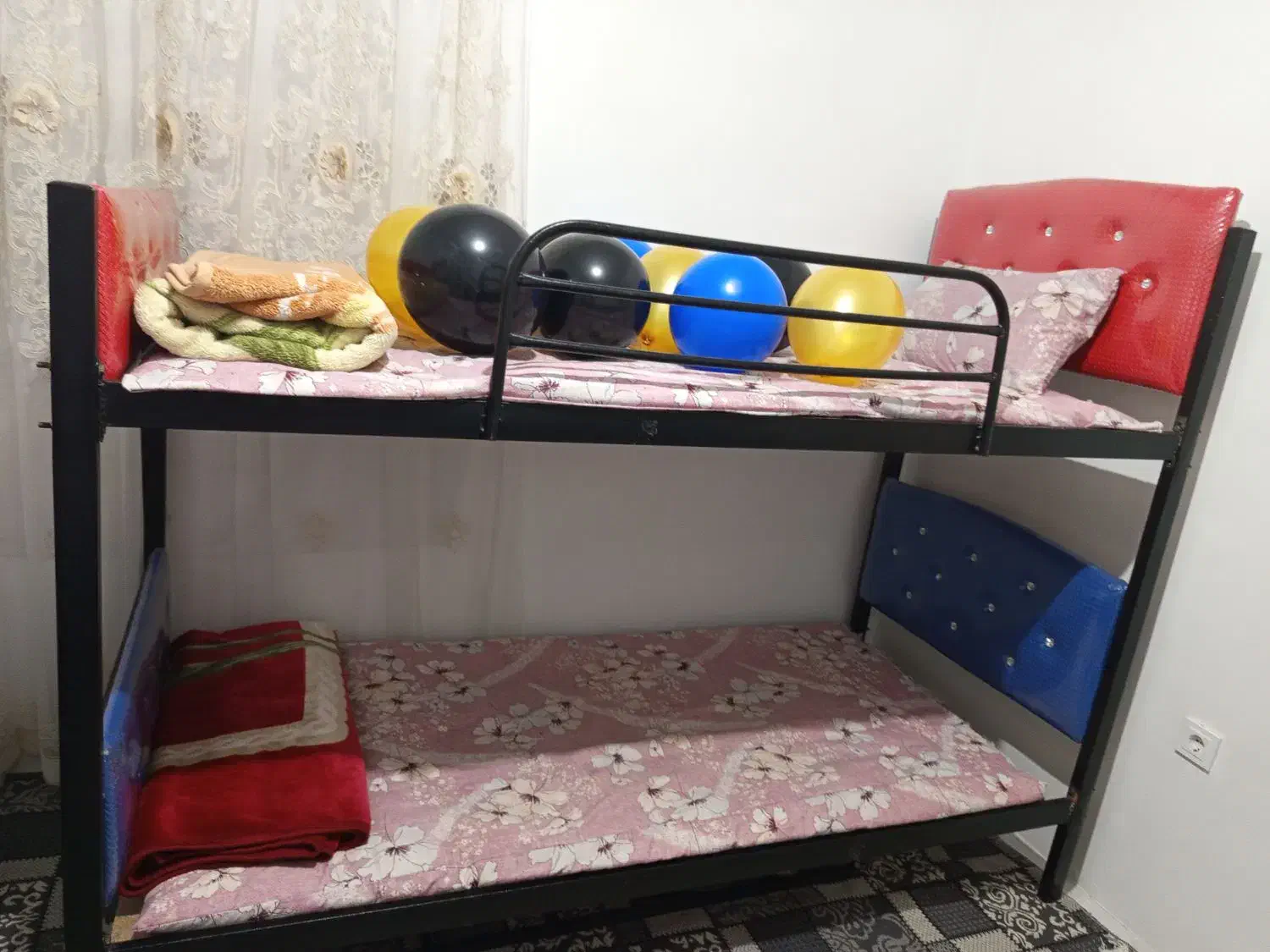 تخت خواب دو طبقه فلزی|تخت و سرویس خواب|مشهد, سیسآباد|دیوار