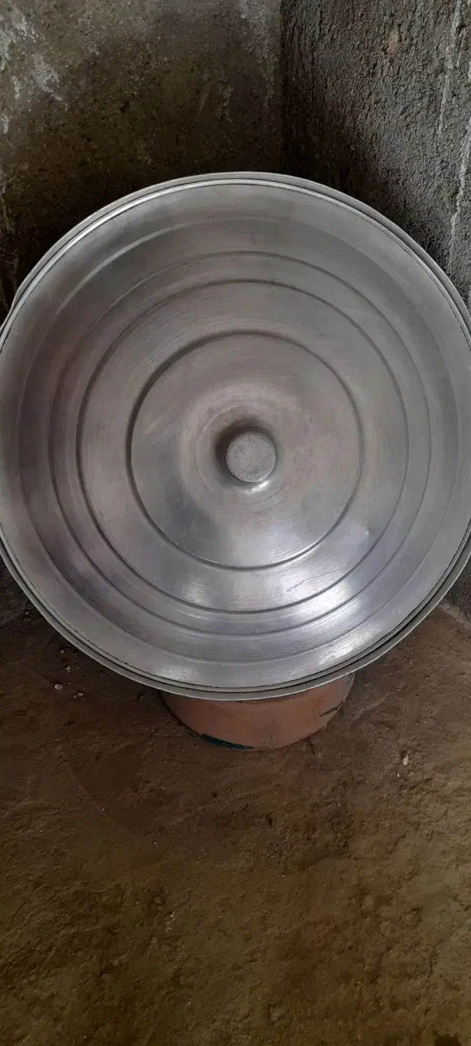 دیگ روحی|ظروف پختوپز|بروجرد, |دیوار