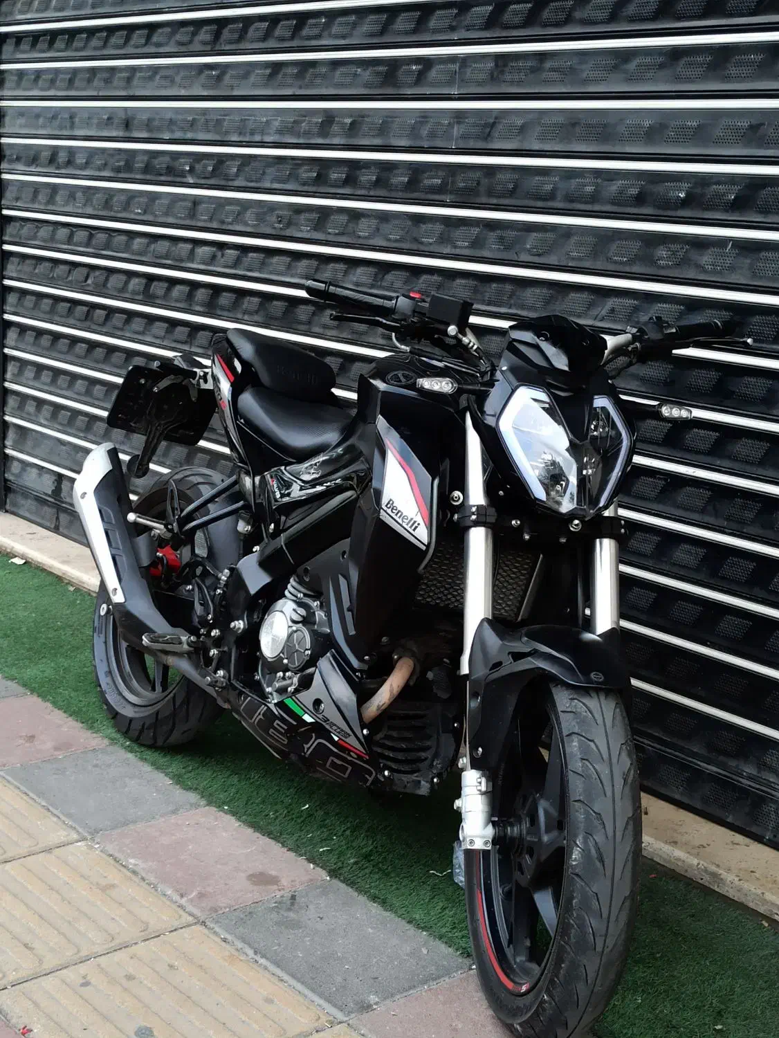 بنلی 180s|موتورسیکلت|رشت, باهنر|دیوار