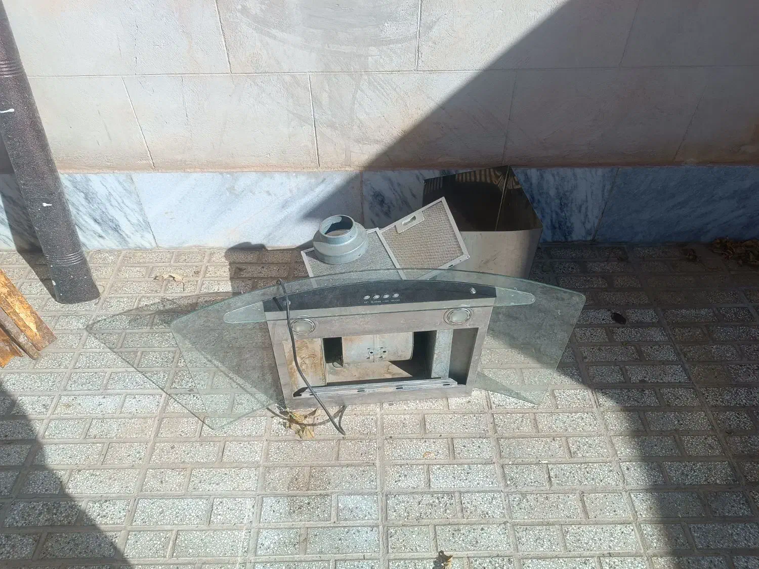 هود سالم و تمیز|هود|تربت‌حیدریه, قائم|دیوار