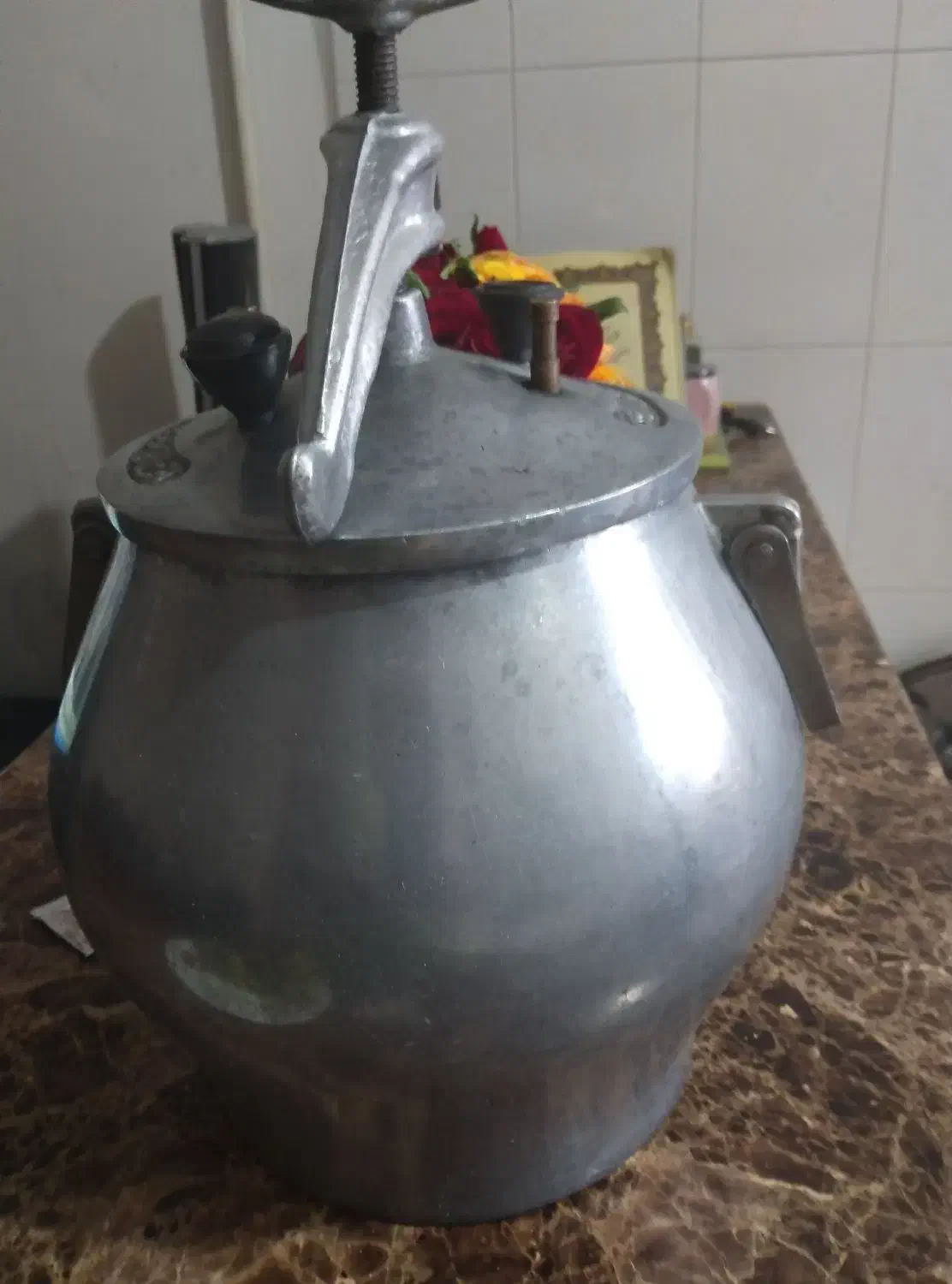 زودپز ده لیتری سالم|ظروف پخت‌وپز|فولادشهر, B2|دیوار