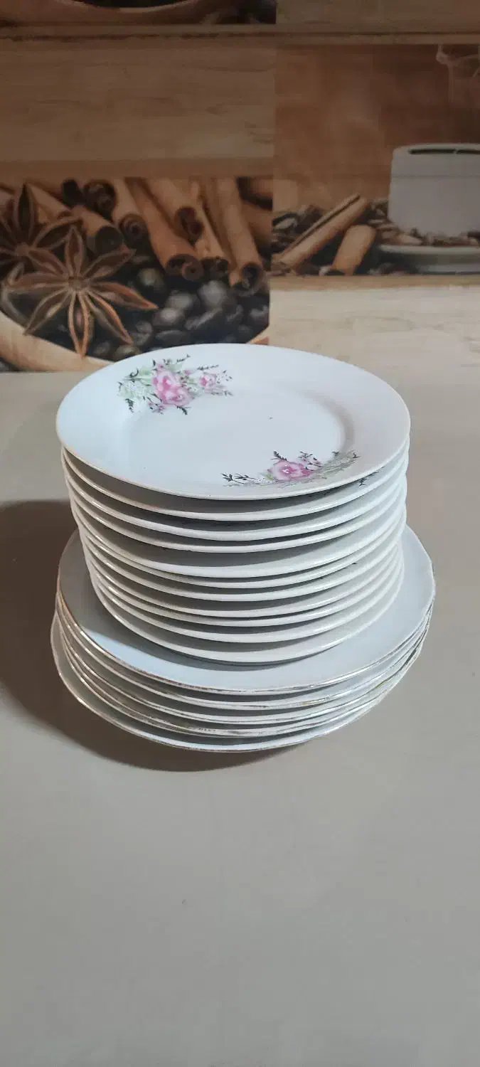 تعدادی لوازم خانه کریستال وچینی|ظروف سرو و پذیرایی|فردیس, شهرک هفده شهریور|دیوار