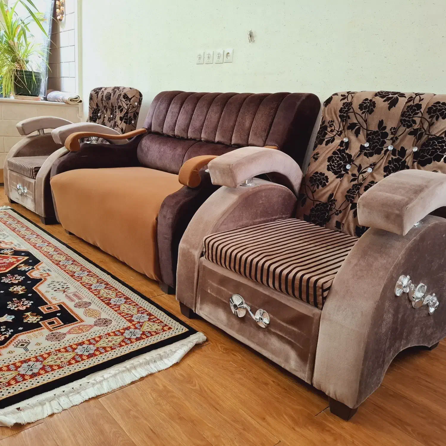 مبل|مبلمان خانگی و میز عسلی|شیراز, شهرک نیروی انتظامی|دیوار