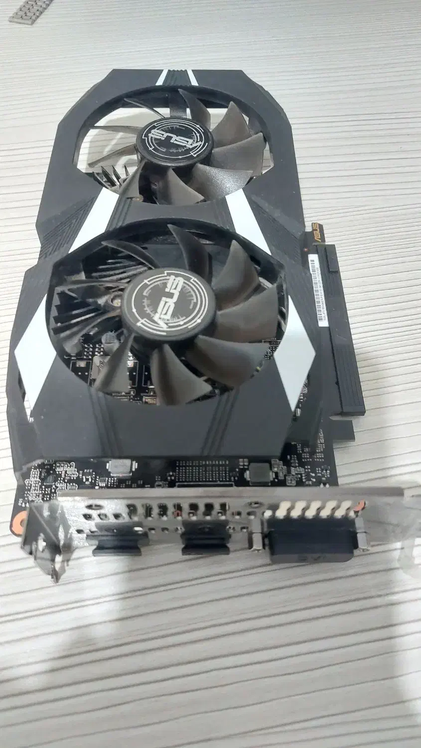 کارت گرافیک  1650|قطعات و لوازم جانبی رایانه|هشتگرد, هشتگرد قدیم|دیوار