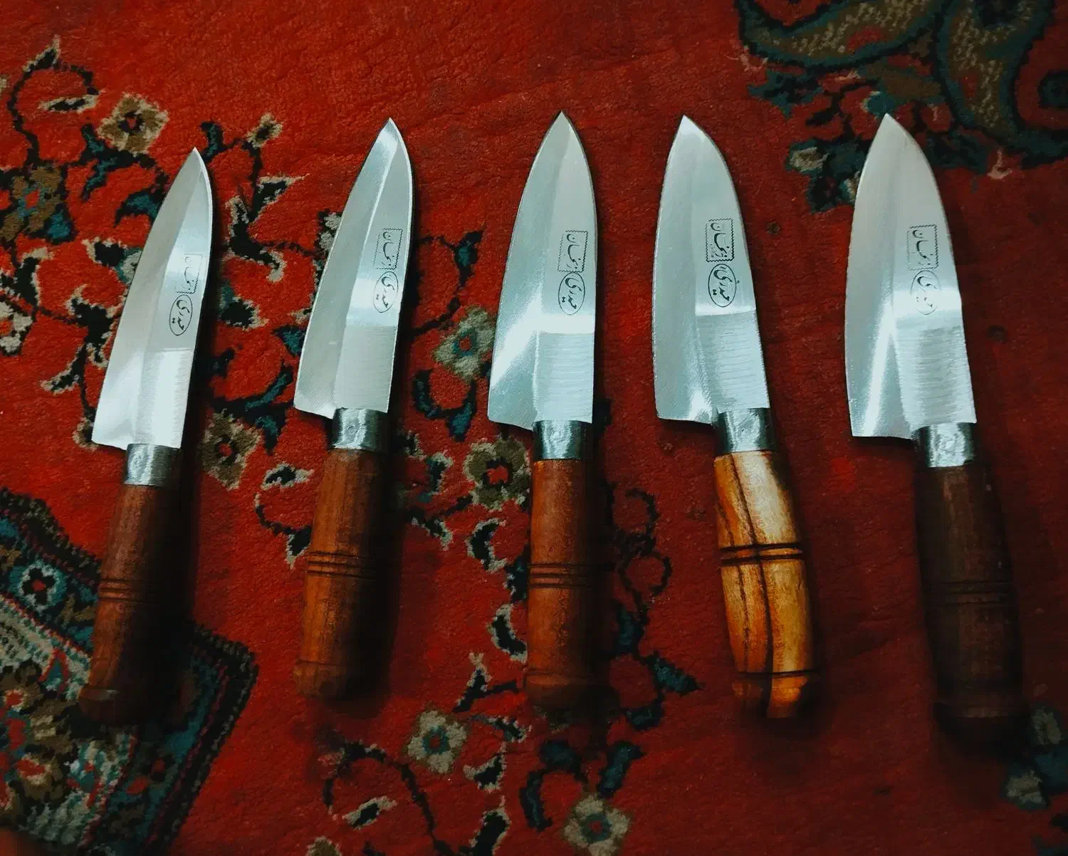 چاقو زنجان|ظروف پخت‌وپز|بسطام, |دیوار