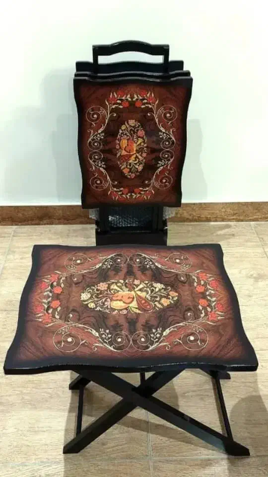 میز پذیرایی تاشو بهمراه پایه ایستاده،چوب MDF براق|مبلمان خانگی و میز عسلی|رشت, یخسازی|دیوار