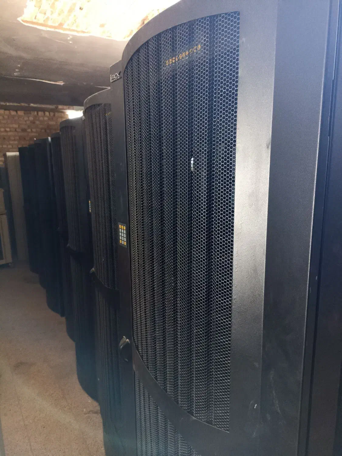 رک 42یونیت دیتا|مودم و تجهیزات شبکه|تهران, نارمک جنوبی|دیوار