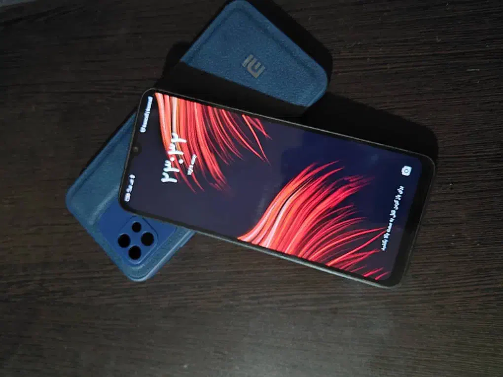 گوشیpoco|موبایل|زهک, |دیوار