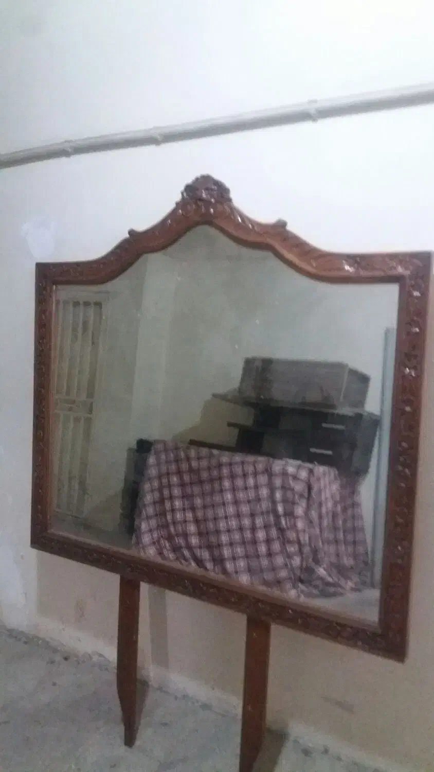 قاب اینه استیل|بوفه، ویترین، کنسول|تهران, نیروی هوایی (پیروزی)|دیوار