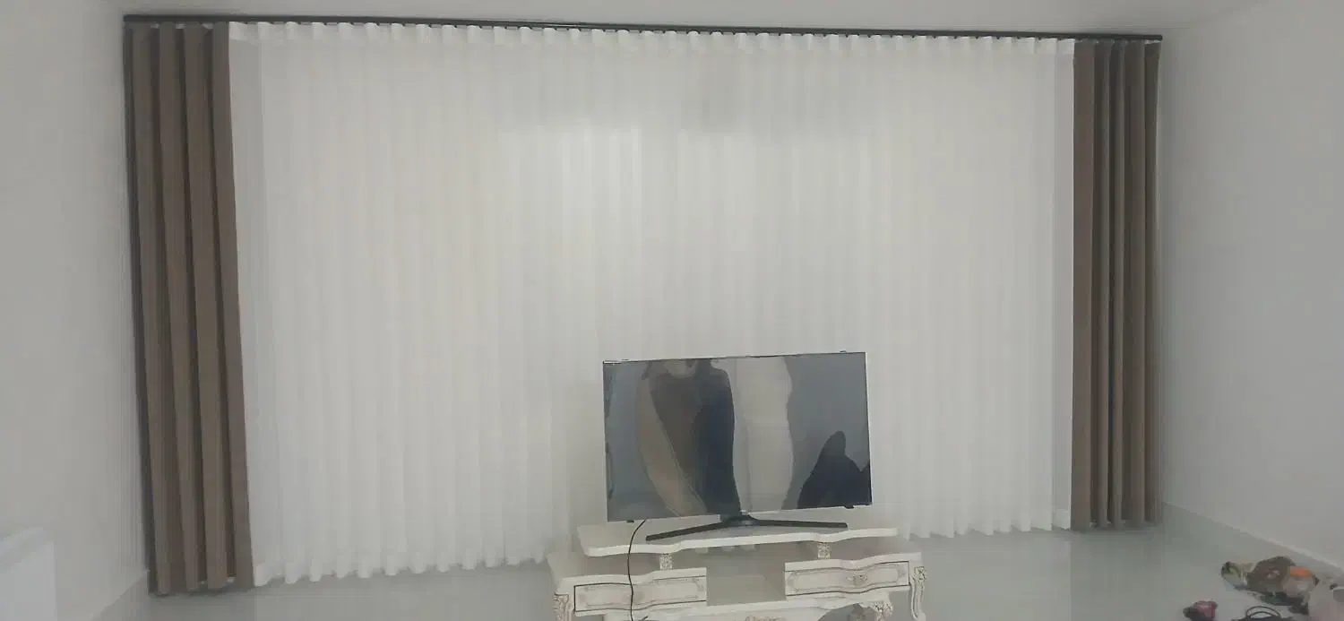 نصب انواع پرده و لوستر بصورت حرفه ایی|خدمات پیشه و مهارت|خرم‌آباد, |دیوار