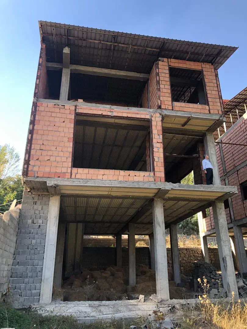 زمین ۵۰۰ متر به همراه ۳۵۰ متر بنا|فروش زمین و ملک کلنگی|رینه, |دیوار