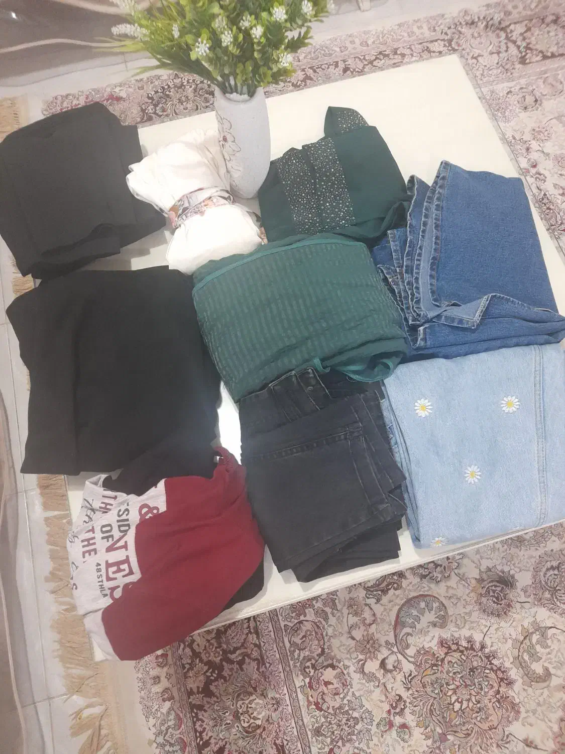 لباس زنانه|لباس|آبدانان, |دیوار